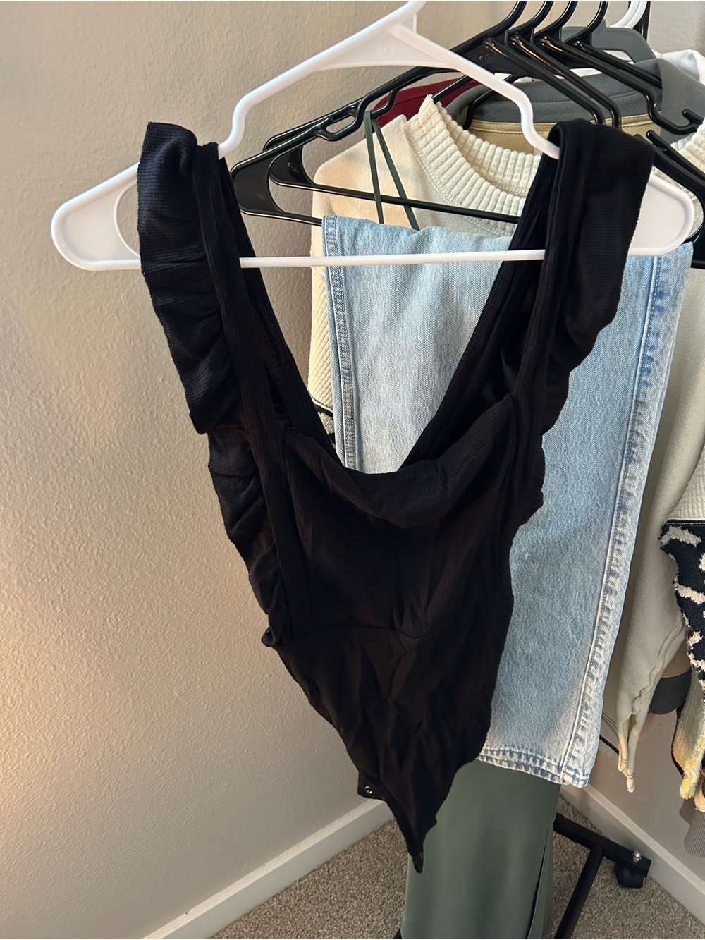 *NWT* Forever 21 Ruffle Thong Knit Bodysuit